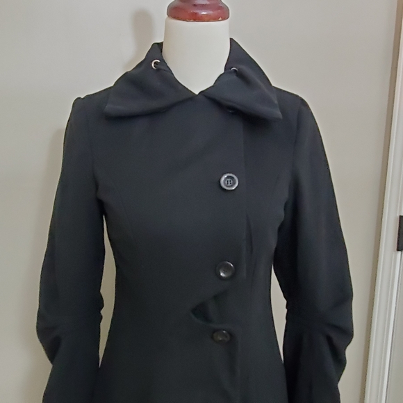 Gorgeous Long Black Dressy Coat NWT - Picture 7 of 12